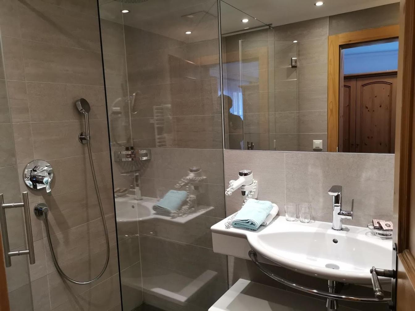 זאמנאון Hotel Astoria מראה חיצוני תמונה